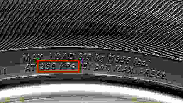 轮胎上气压标识怎么看汽车胎压psi多少正常
